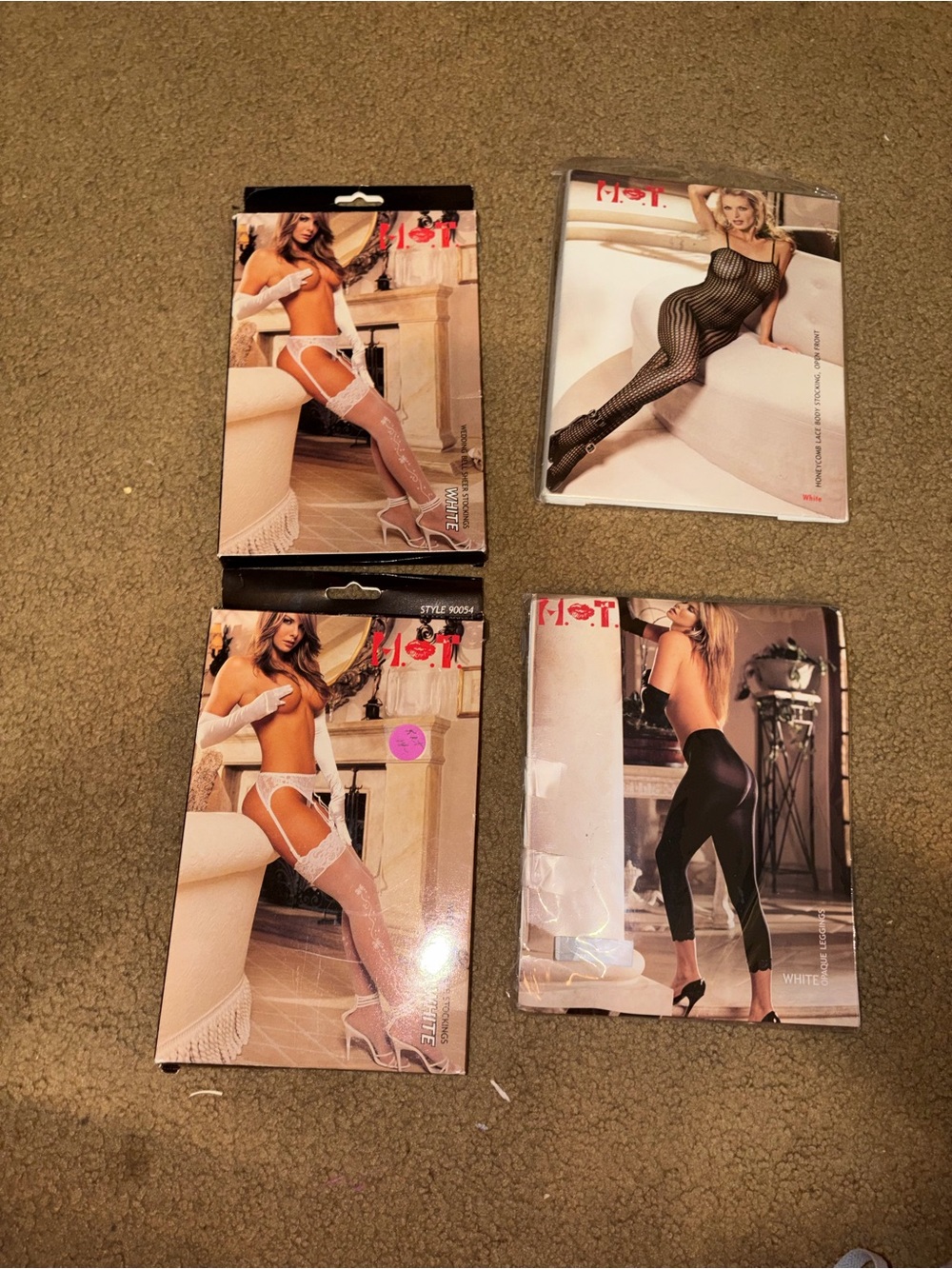 Set of 4 items Shirley of Hollywood